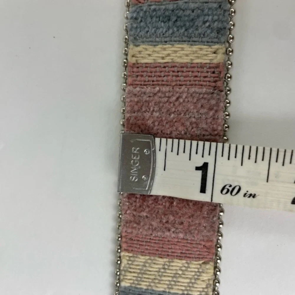 Vintage 80s Multicolored Tapestry Belt‎